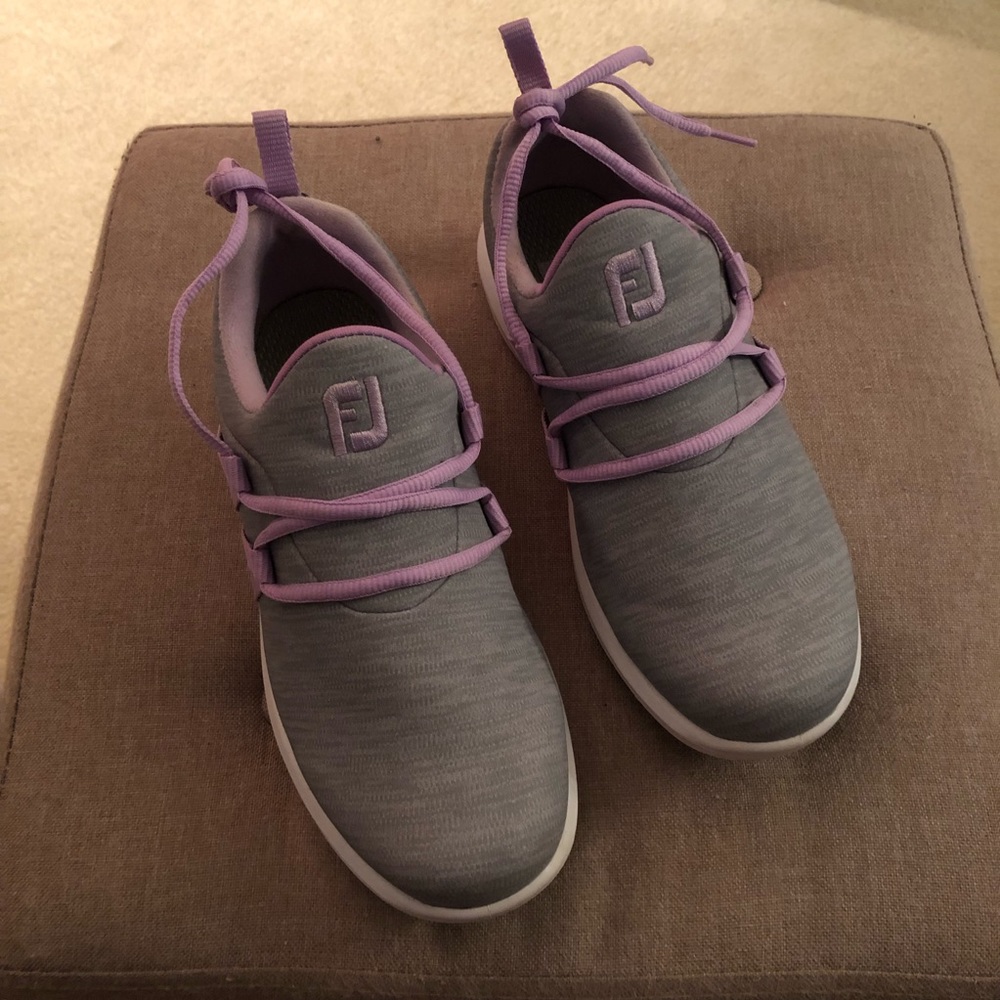FootJoy Leisure Slip On GOLF SHOES. New in box.  Size 5.5 Med.  Gray and…